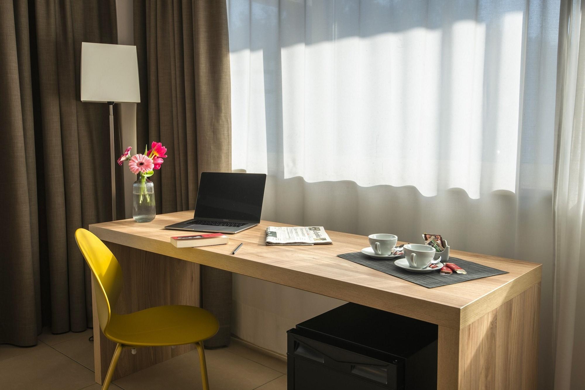 Hotel Dimorae Rooms And Suites - Apartments Civitanova Marche Ngoại thất bức ảnh