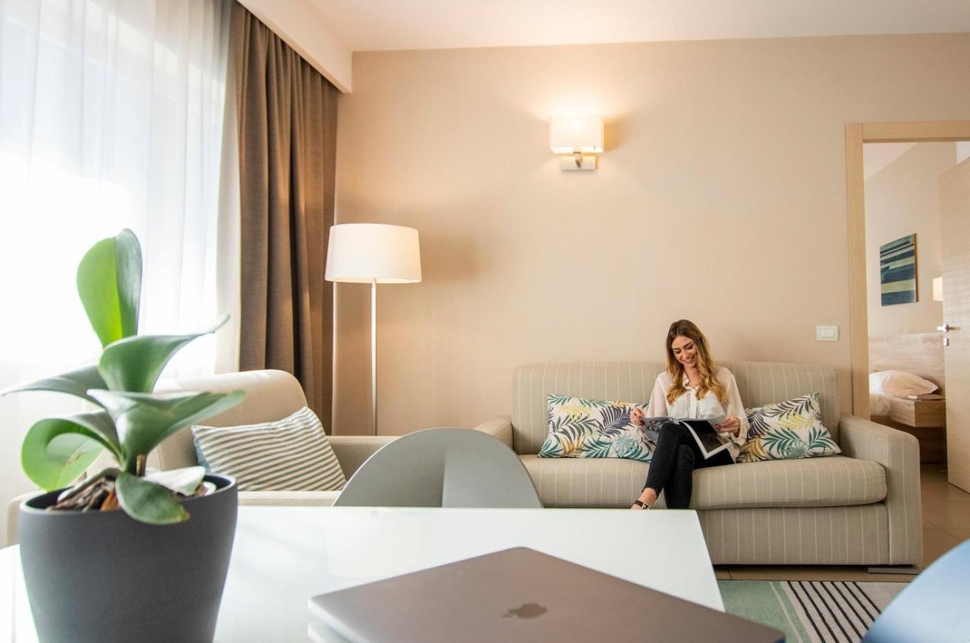 Hotel Dimorae Rooms And Suites - Apartments Civitanova Marche Phòng bức ảnh