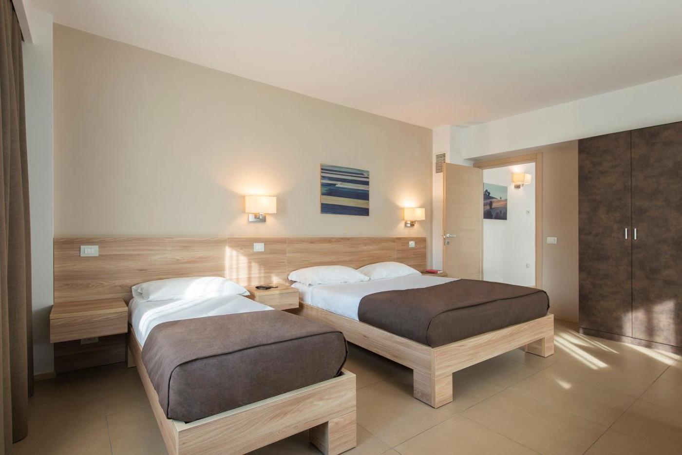 Hotel Dimorae Rooms And Suites - Apartments Civitanova Marche Phòng bức ảnh