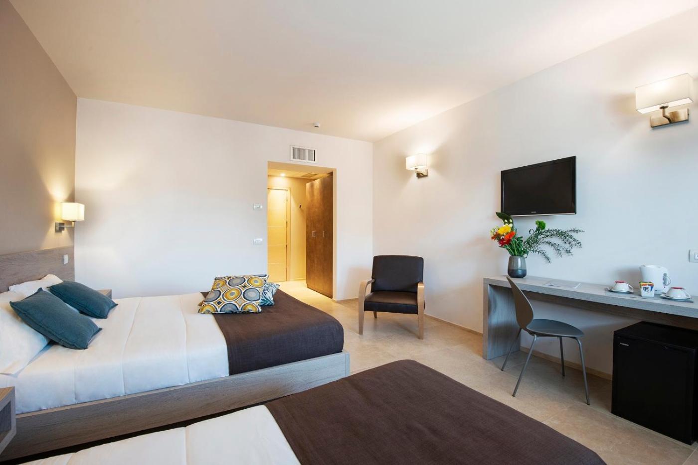 Hotel Dimorae Rooms And Suites - Apartments Civitanova Marche Phòng bức ảnh