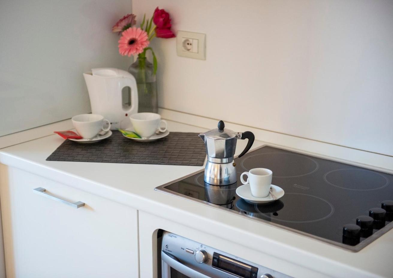 Hotel Dimorae Rooms And Suites - Apartments Civitanova Marche Phòng bức ảnh